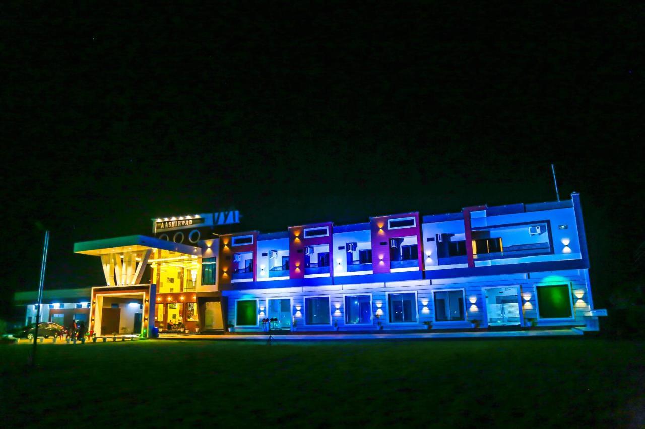 Shamgarh Aashirwad Hotels & Resort מראה חיצוני תמונה
