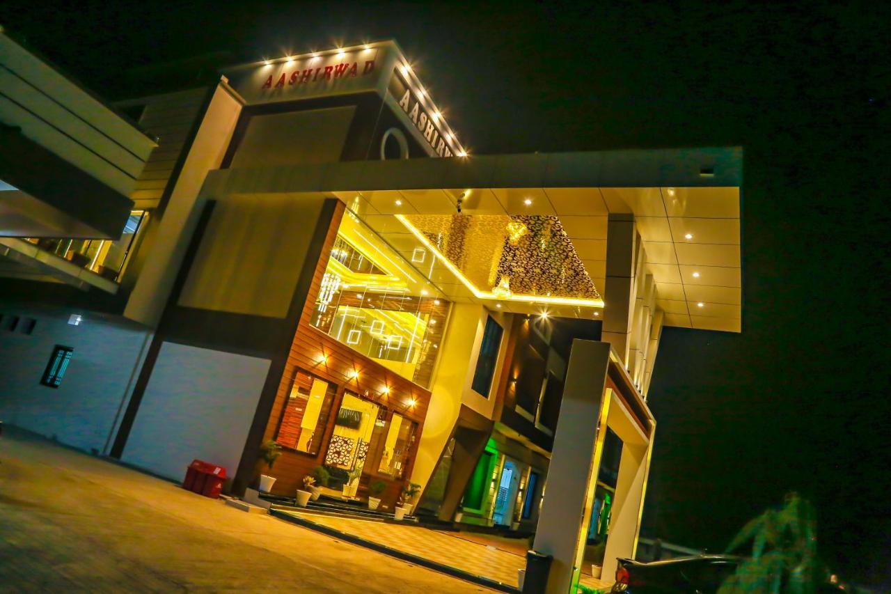 Shamgarh Aashirwad Hotels & Resort מראה חיצוני תמונה